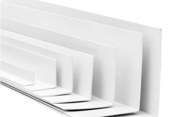 Уголок перфорированный, угол с сеткой 2,5-3 м